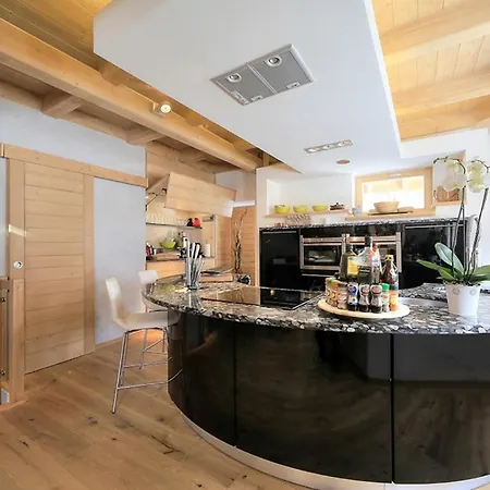 Chalet Le Relais De La Fis 6-14 Pers Chamonix